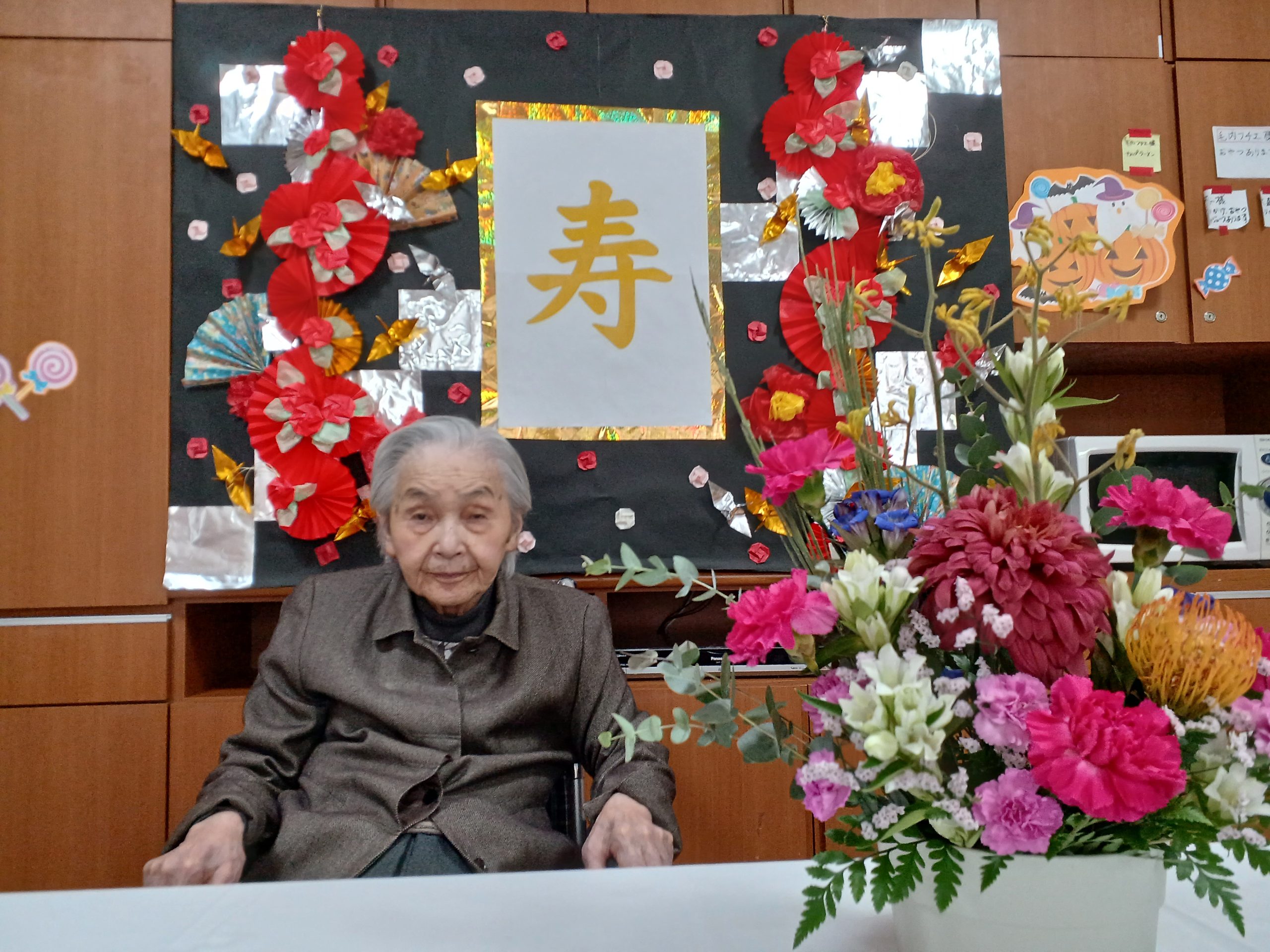 <br />
<b>Warning</b>:  Undefined variable $cate_name in <b>/usr/home/mw2phblz1u/www/htdocs/wordpress/wp-content/themes/mytheme/single-blog.php</b> on line <b>55</b><br />
